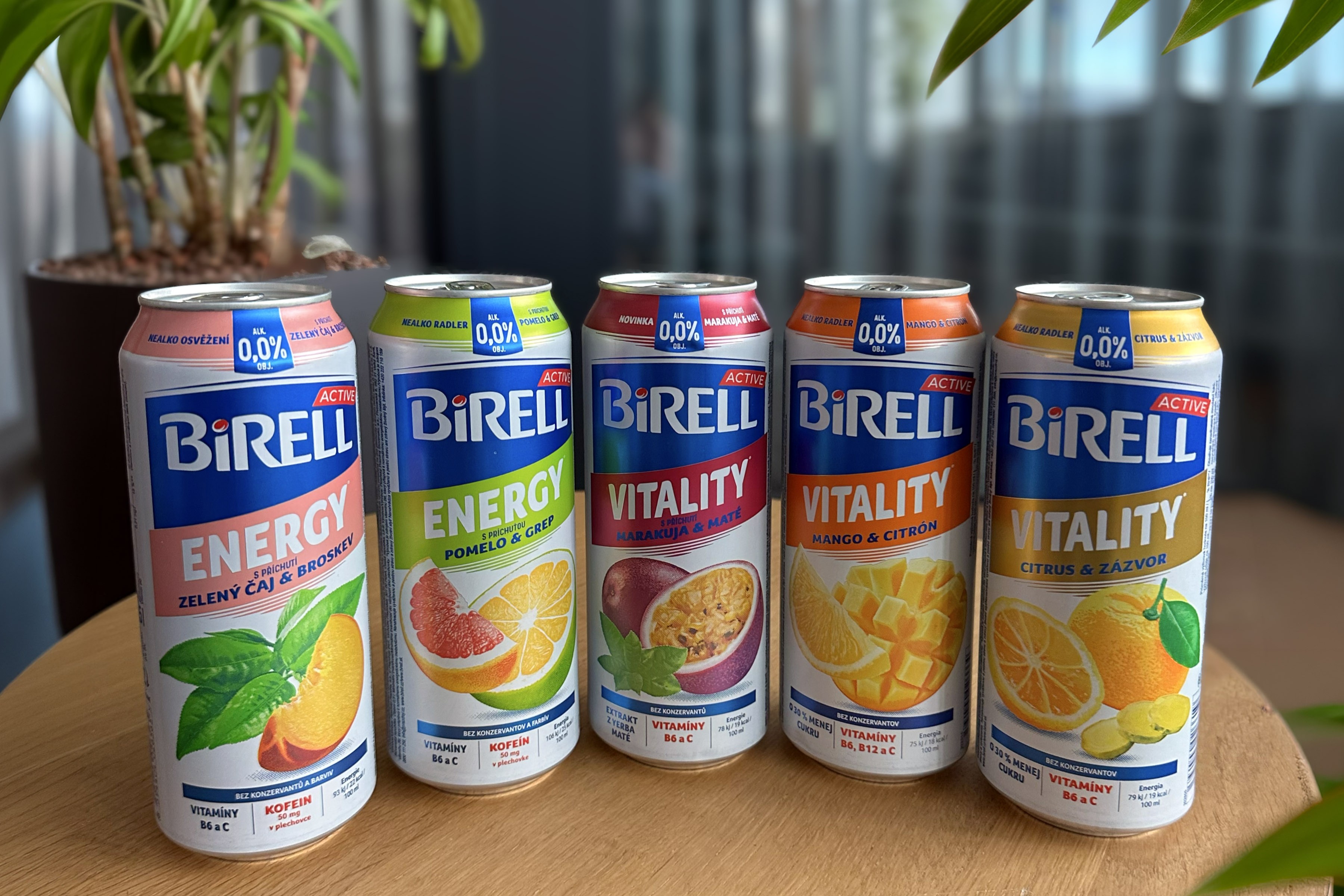 Ochuten&eacute; varianty nealkoholick&eacute;ho piva Birell maj&uacute; po novom 0,0 % alkoholu. Osviežuj&uacute;ca chuť zost&aacute;va